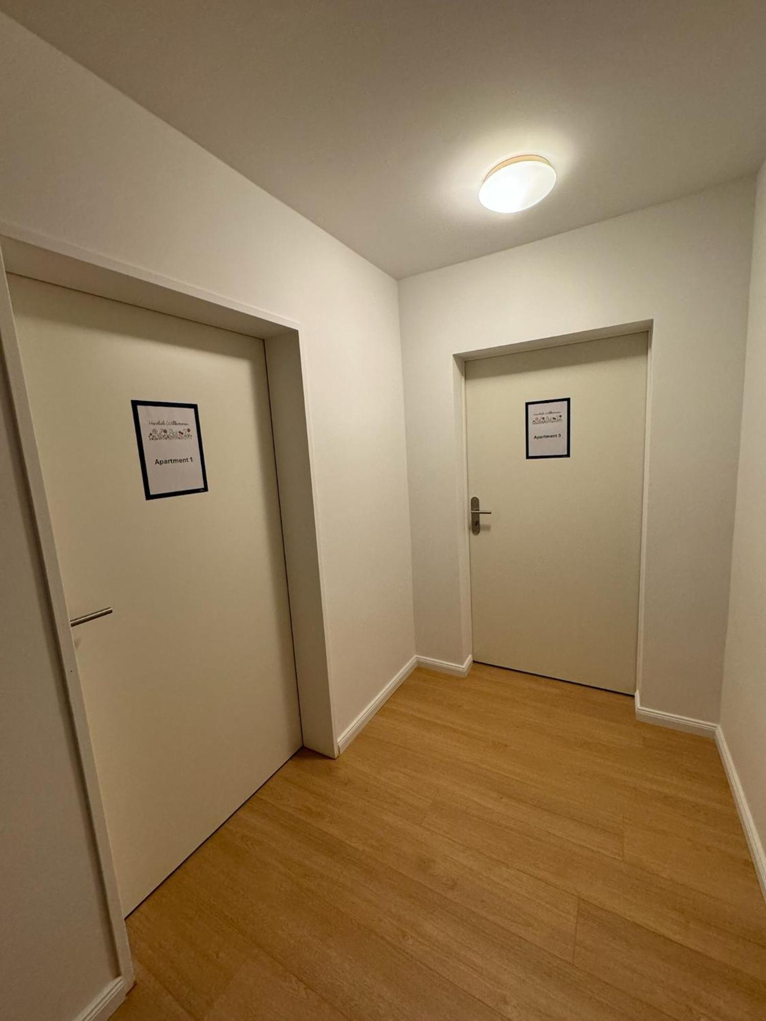 Fc-Apartmenthaus Falkensee Mit Grossem Garten Und Pkw Stellflaechen Exterior photo