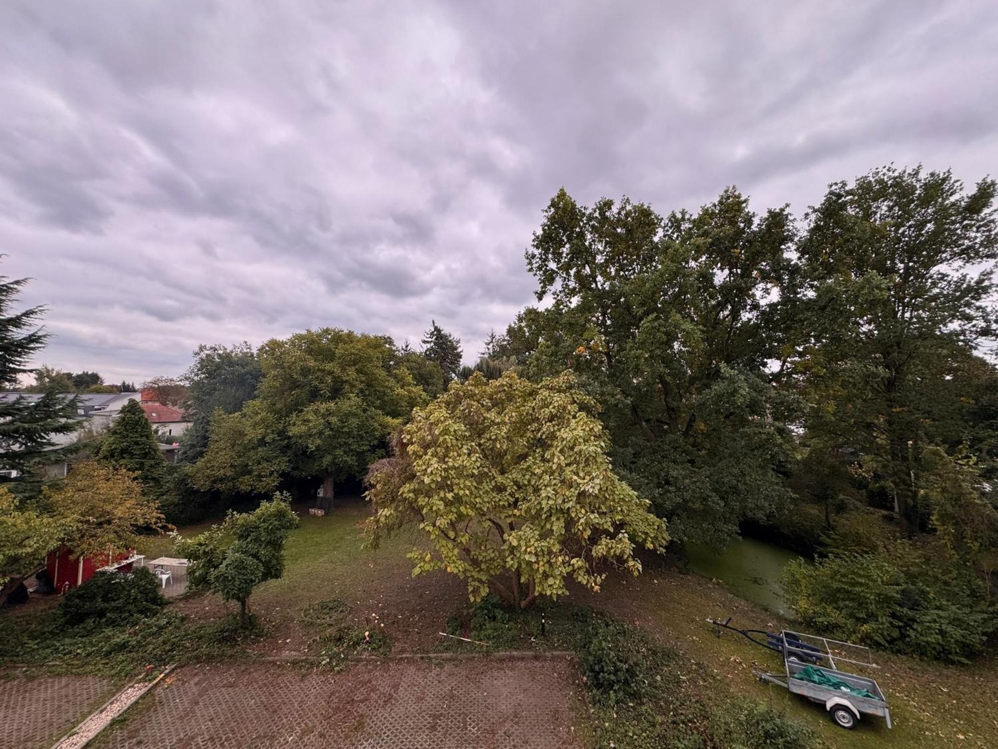 Fc-Apartmenthaus Falkensee Mit Grossem Garten Und Pkw Stellflaechen Exterior photo